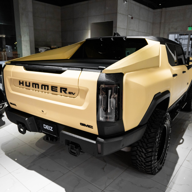 GMC Hummer EV Raptor Painting
